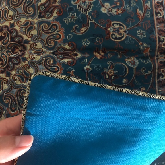 New table runner. hand sewn eastern fabric - Picture 2 of 2